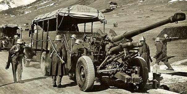 Švácarské dělostřelectvo s Flakem 38.jpg